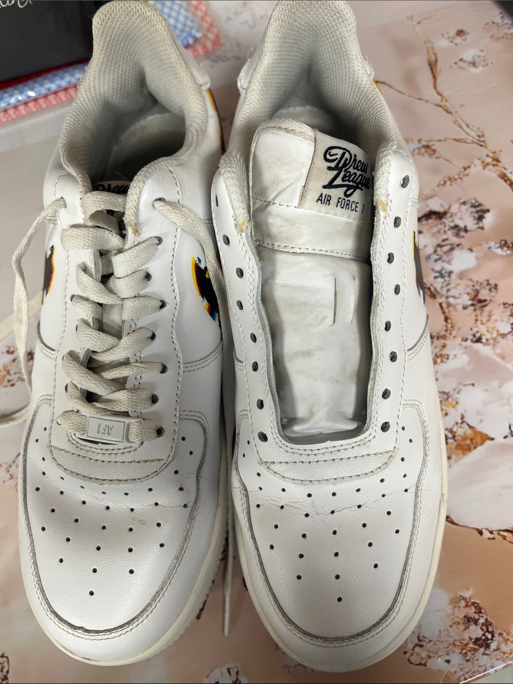 League airforce 1 White Leather Low-Top Sneakers with Multicolor Logo sold as is